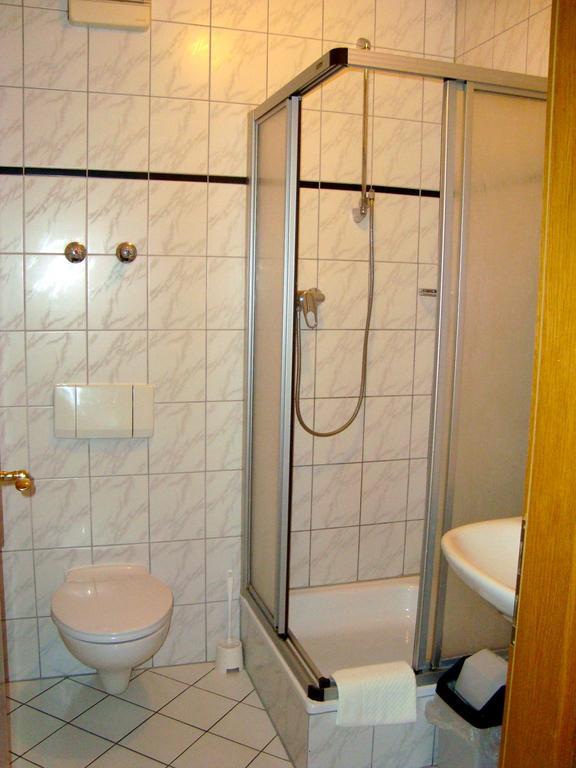 Hotel-Restaurant Handelshof Dortmund Room photo